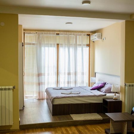 Hotel Bella Nella Лесковац Екстериор снимка