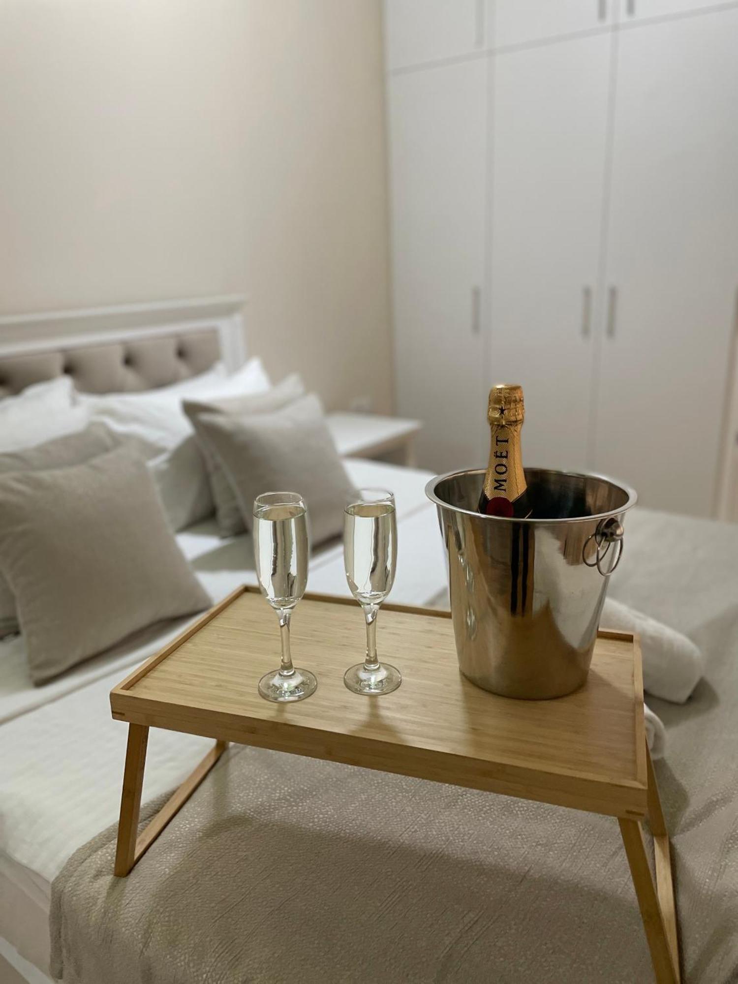 Hotel Bella Nella Лесковац Екстериор снимка