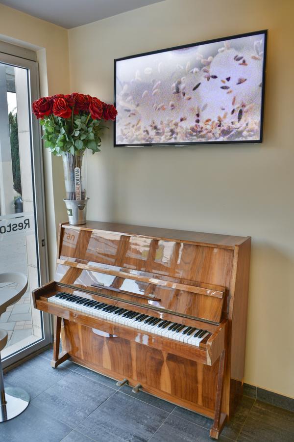 Hotel Bella Nella Лесковац Екстериор снимка