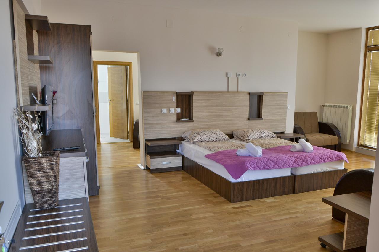 Hotel Bella Nella Лесковац Екстериор снимка