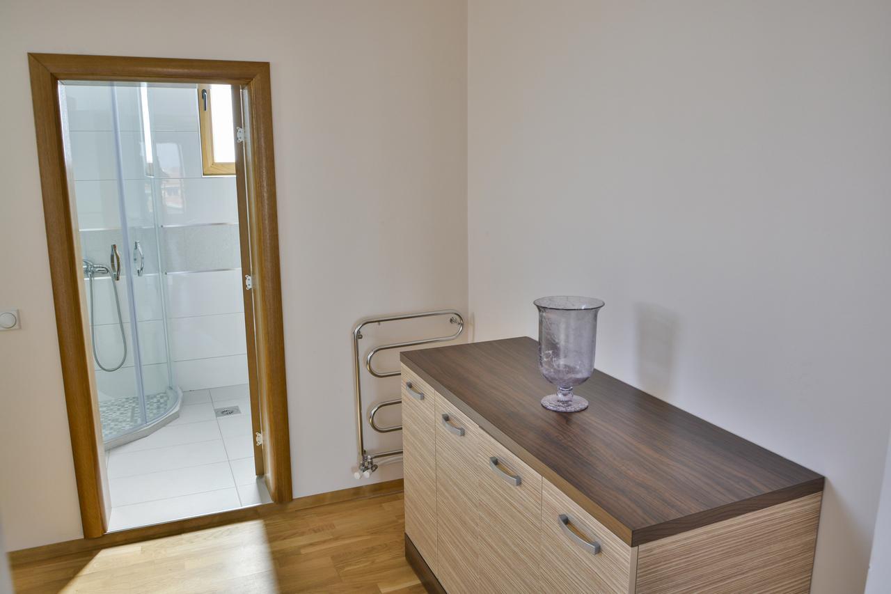 Hotel Bella Nella Лесковац Екстериор снимка