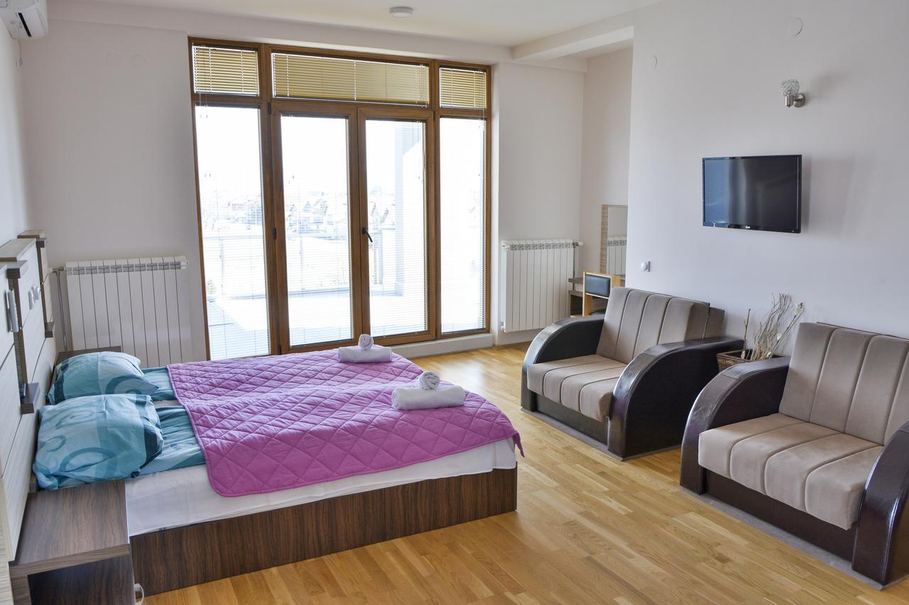 Hotel Bella Nella Лесковац Екстериор снимка