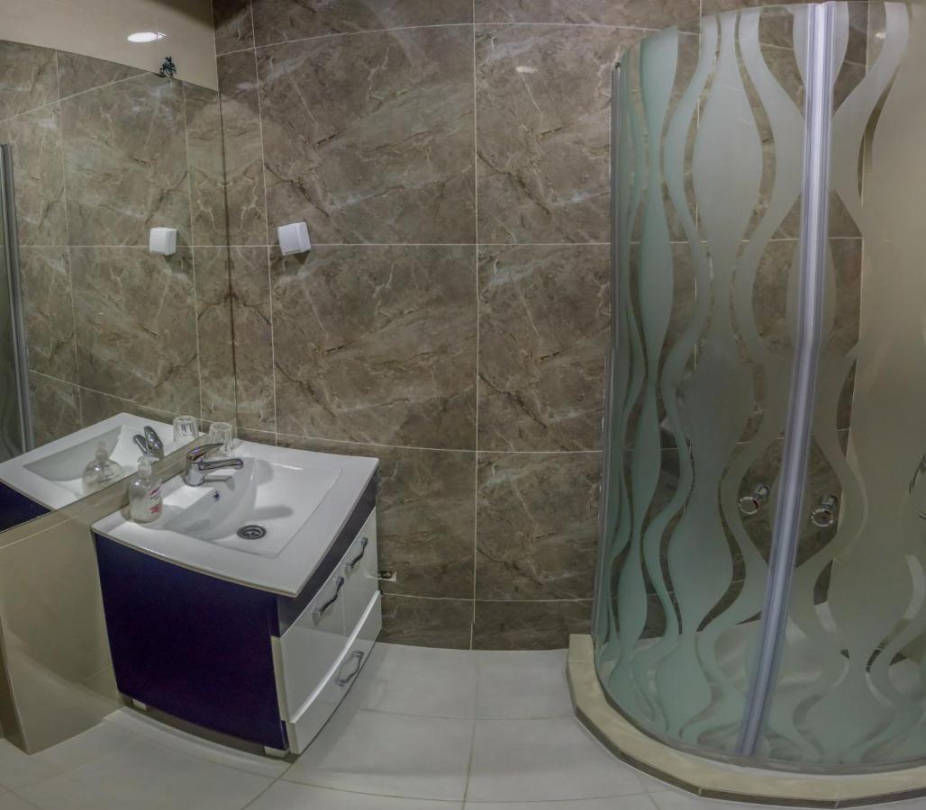 Hotel Bella Nella Лесковац Екстериор снимка