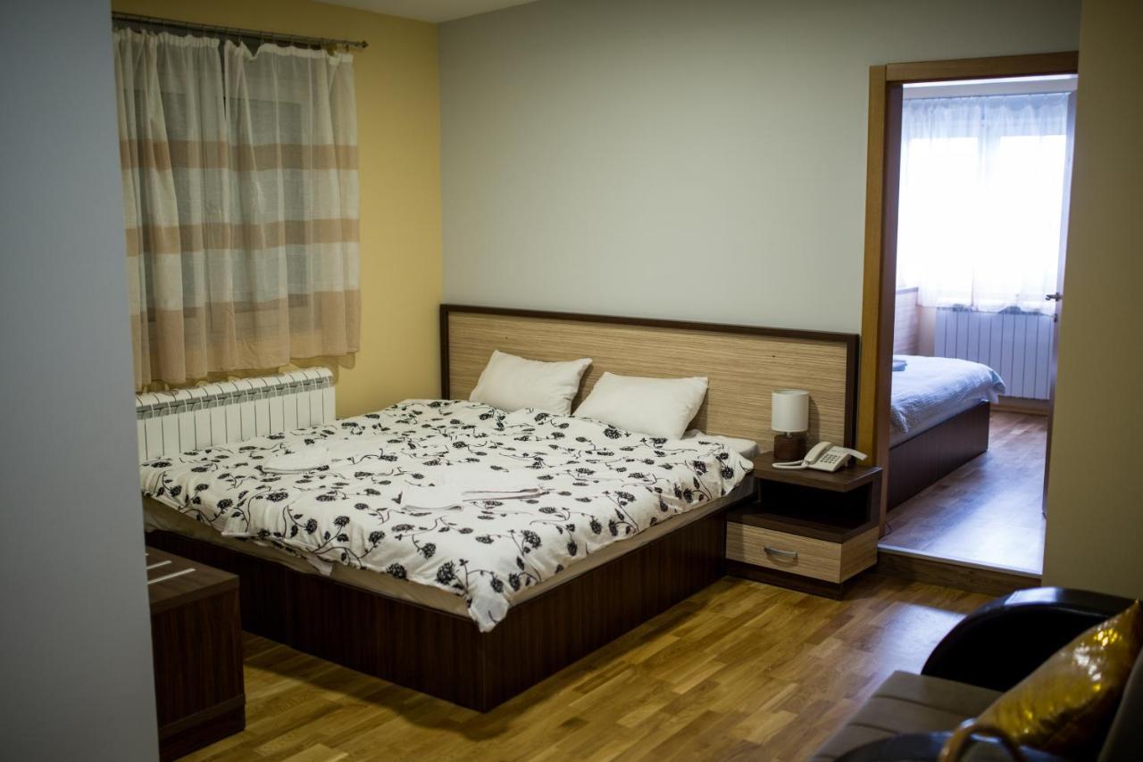 Hotel Bella Nella Лесковац Екстериор снимка