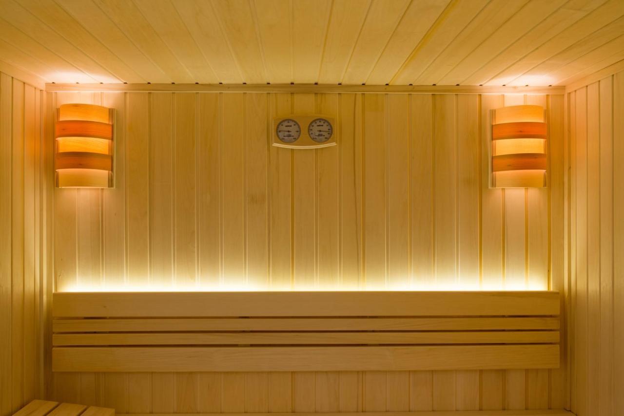Hotel Bella Nella Лесковац Екстериор снимка